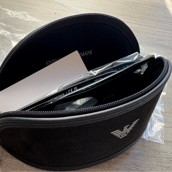 Emporio Armani Black Sunglasses Sleek Modern Design BRAND NEW - Picture 6 of 7